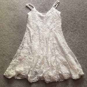 White lace dress size small.